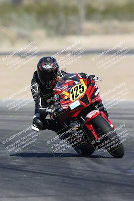 media/Jan-15-2026-Racers Edge (Thu) [[dfebeb70ab]]/2-A Group/Session 5 Turn 2/